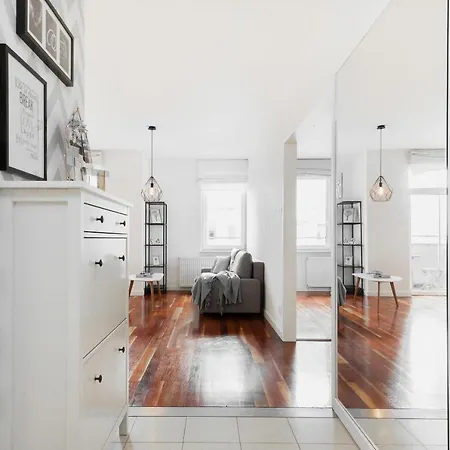 Appartamento Zelazna By Renters Varsavia
