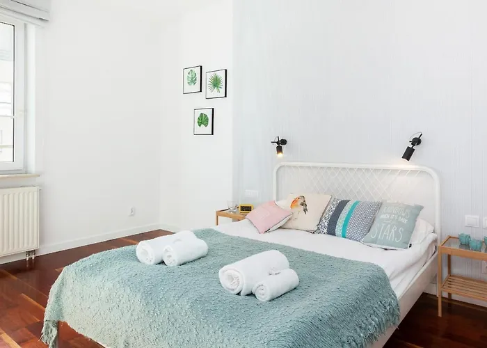 Zelazna By Renters Warszawa