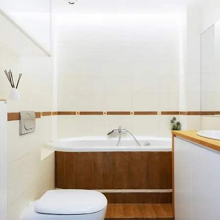 Zelazna By Renters Διαμέρισμα *