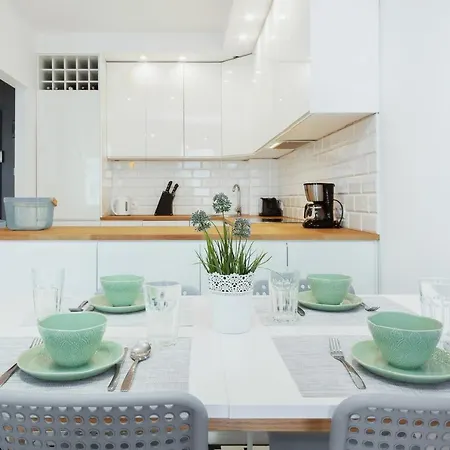 Zelazna By Renters Διαμέρισμα *